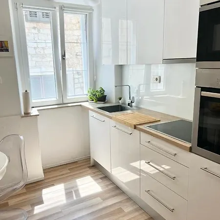 Luxury Aura Apartment