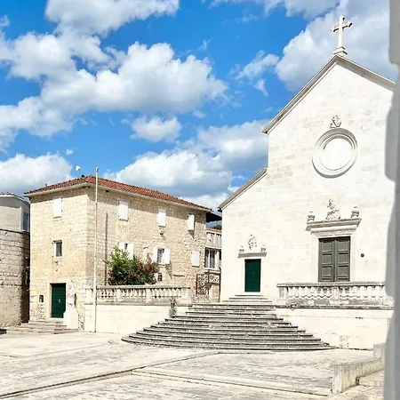 Luxury Aura * Supetar