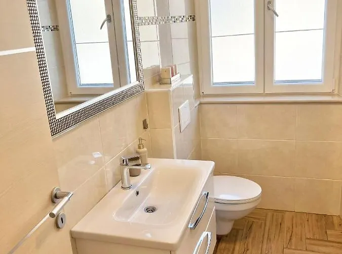 Luxury Aura شقة *